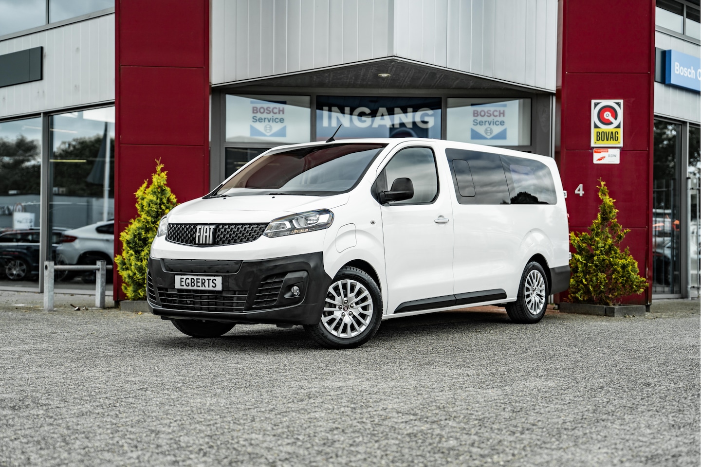 Fiat E-Scudo - L3H1 SX 75 kWh | 9 persoons | of 6 met een rolstoel | rolstoelvloer | Groot accupakket 280 - AutoWereld.nl