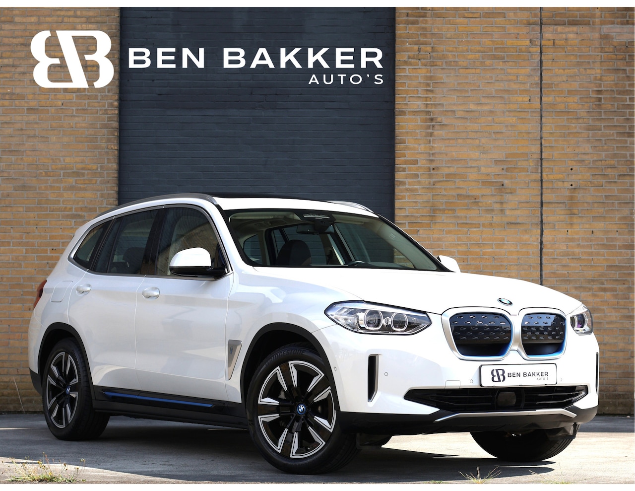 BMW iX3 - Executive 80 kWh Pano | Driving Assistant Pro | Leder | Trekhaak - AutoWereld.nl