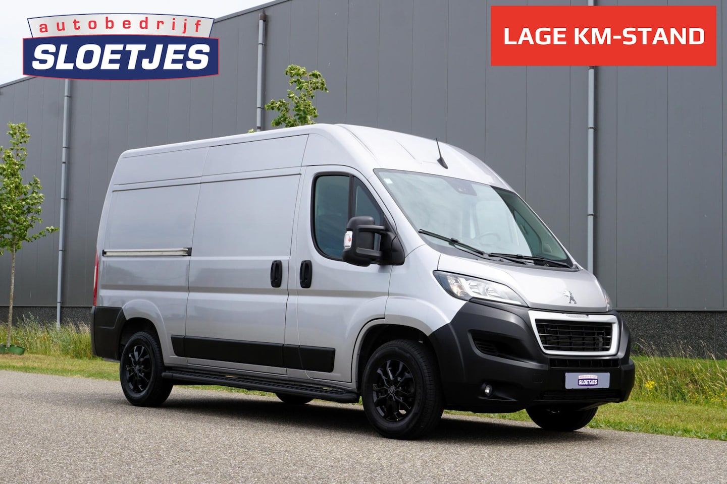 Peugeot Boxer - 335 2.2 BlueHDi 140 L2H2 Asphalt in Nieuwstaat |7.026 kilometer |BPM vrij |1e eigenaar |Ca - AutoWereld.nl