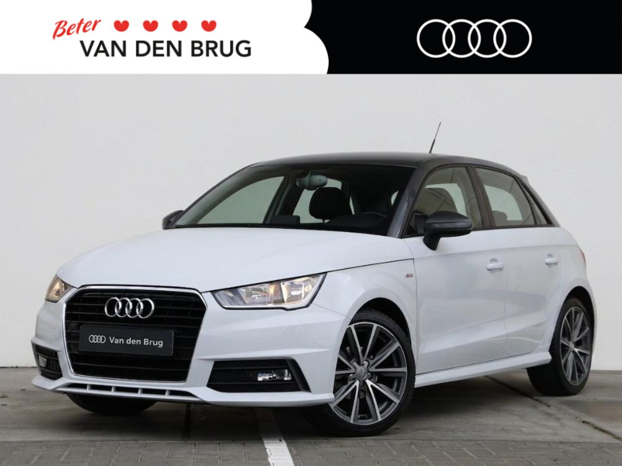 Audi A1 Sportback - 1.0 TFSI Adrenalin | AUTOMAAT | 17'' velgen | Parkeersensoren achter | Cruise Control | - AutoWereld.nl