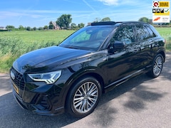Audi Q3 - 35 TFSI S edition Pano 1e eig
