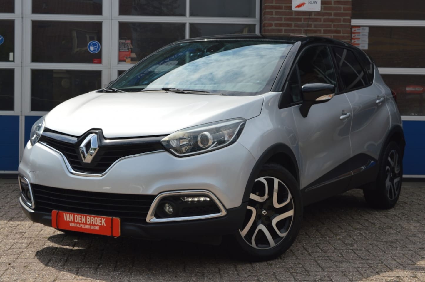 Renault Captur - 0.9 TCe Dynamique | AIRCO - NAVI - AutoWereld.nl
