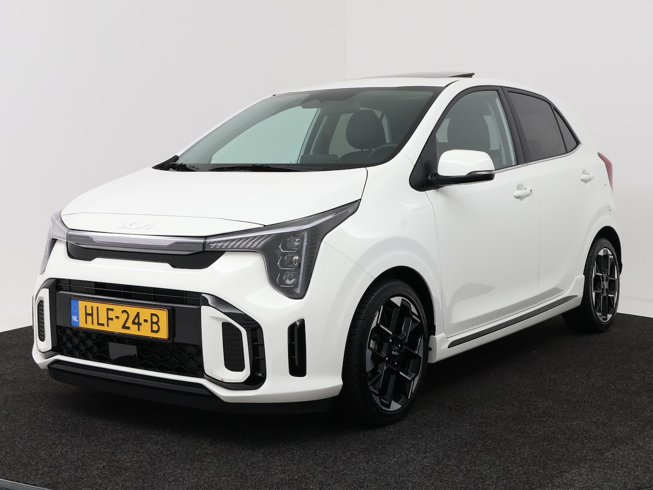 Kia Picanto - 1.0 DPI GT-Line | Schuifdak | Stuur-/Stoelverwarming | Climate Control | Apple Carplay/And - AutoWereld.nl