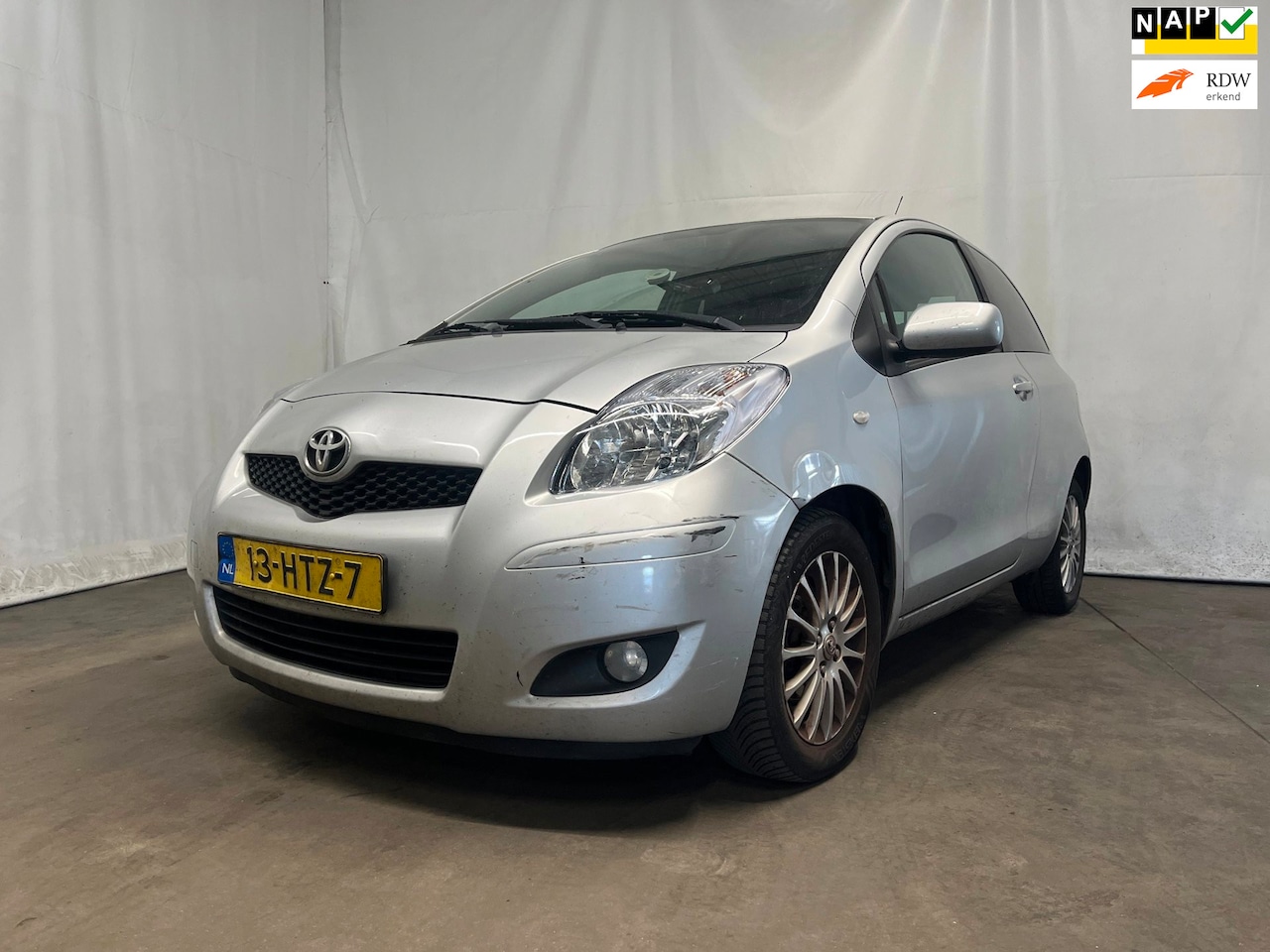 Toyota Yaris - 1.3 VVTi Dynamic 1.3 VVTi Dynamic EXPORT!! - AutoWereld.nl