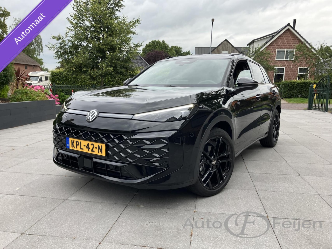 Volkswagen T-Roc - 1.5 eTsi R-LINE FIRST EDITION BLACK STYLE 19 INCH - AutoWereld.nl