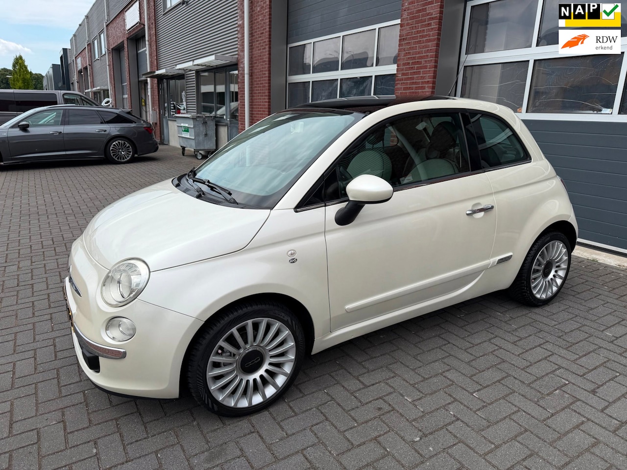 Fiat 500 - 1.2 Lounge Automaat Panoramadak Parelmoer 16inch - AutoWereld.nl