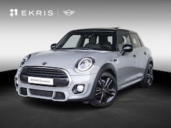 MINI 5-Deurs - Cooper Aut. | JCW-pakket | Glazen panoramadak | Alarmsysteem klasse 3 | getint glas achter