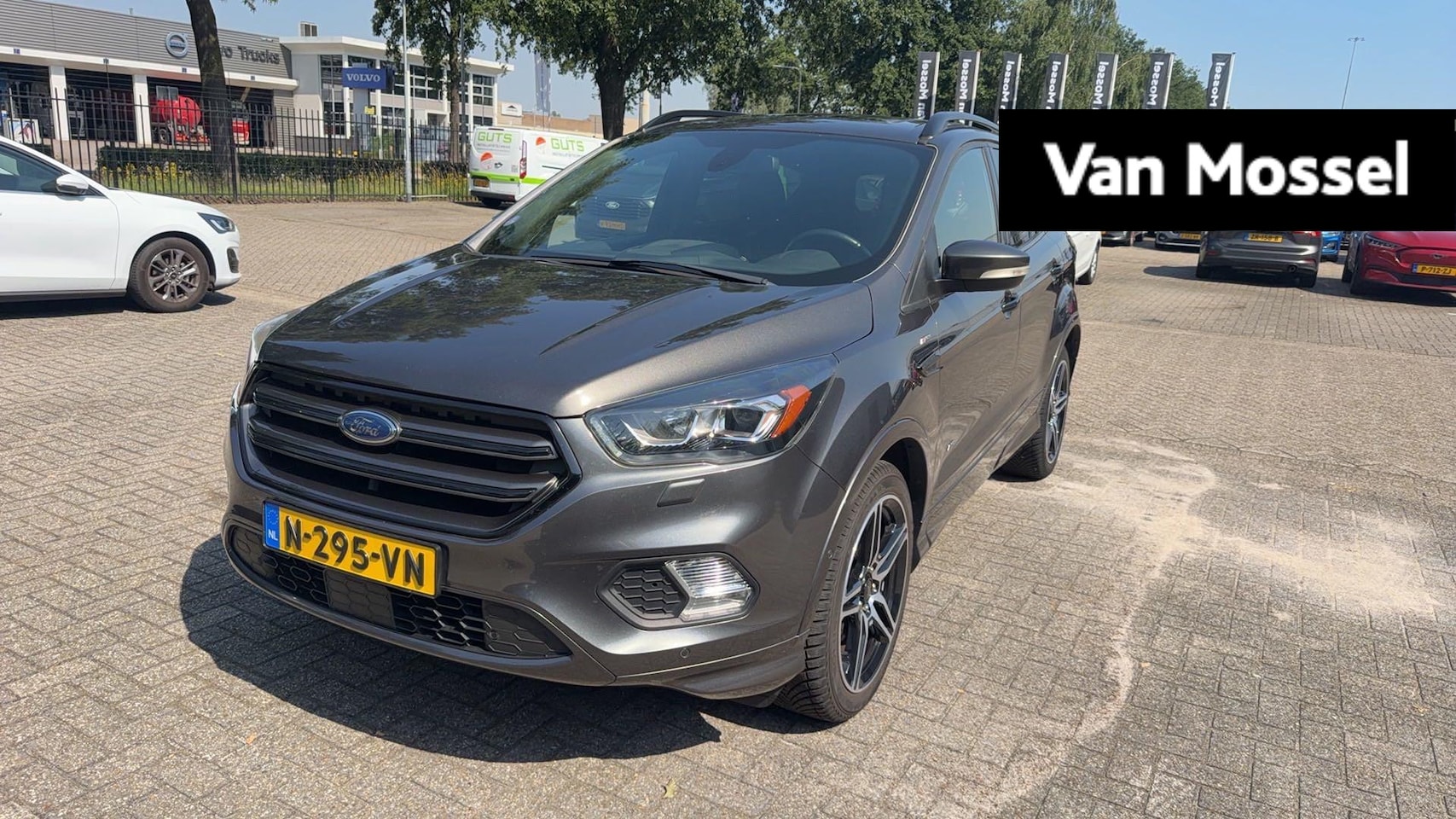 Ford Kuga - 1.5 EcoBoost Vignale Panoramadak | Cruise Control | Winterpack | 19” LMV | 4 Season - AutoWereld.nl