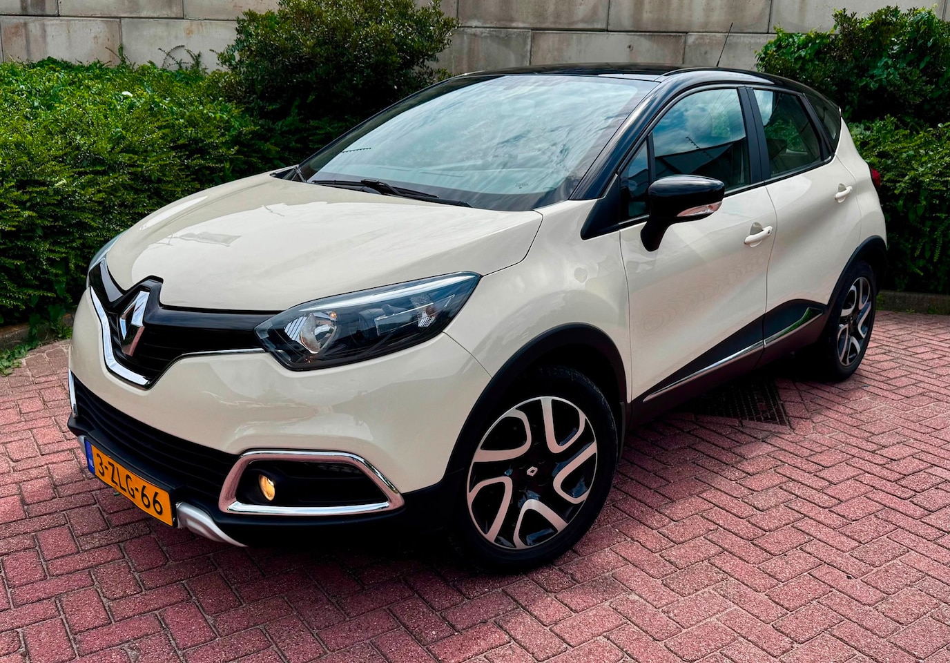 Renault Captur - 0.9 TCe Authentique/TO STAAT/RIJKLAAR/ - AutoWereld.nl