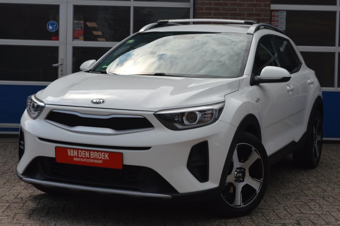 Kia Stonic - 1.0 T-GDi MHEV | CAMERA - CARPLAY - AutoWereld.nl