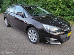 Opel Astra Sports Tourer - 1.4 Turbo 6 bak Airco Cruise. Navi