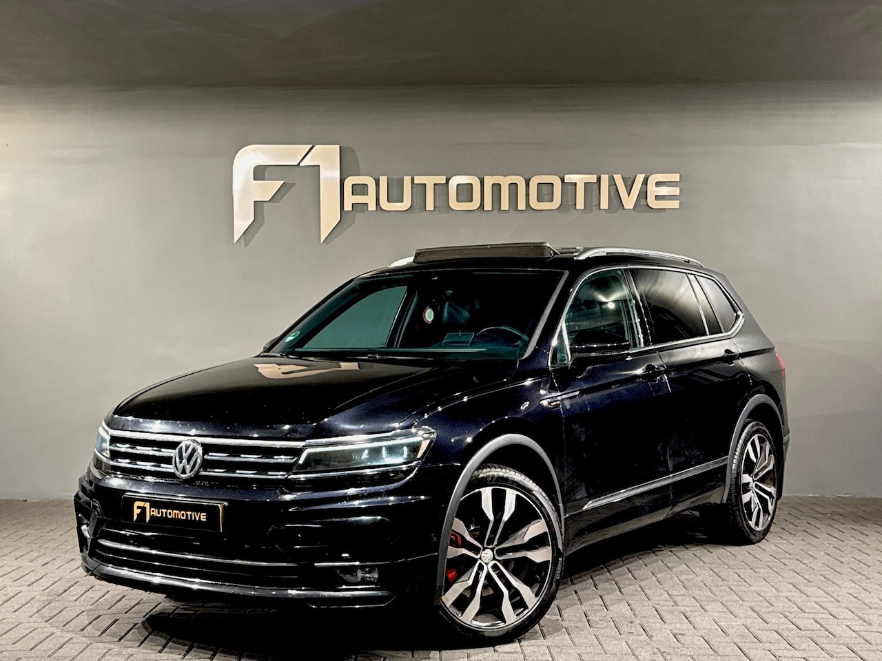 Volkswagen Tiguan Allspace - 2.0 TSI 4M 3 x R Line Pano|Memory|HuD - AutoWereld.nl