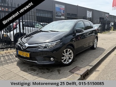 Toyota Auris - 1.8 Hybrid Executive . GARANTIE TOT 02-2029 . STOEL VERWARMING . NAVIGATIE . CRUISE CONTRO