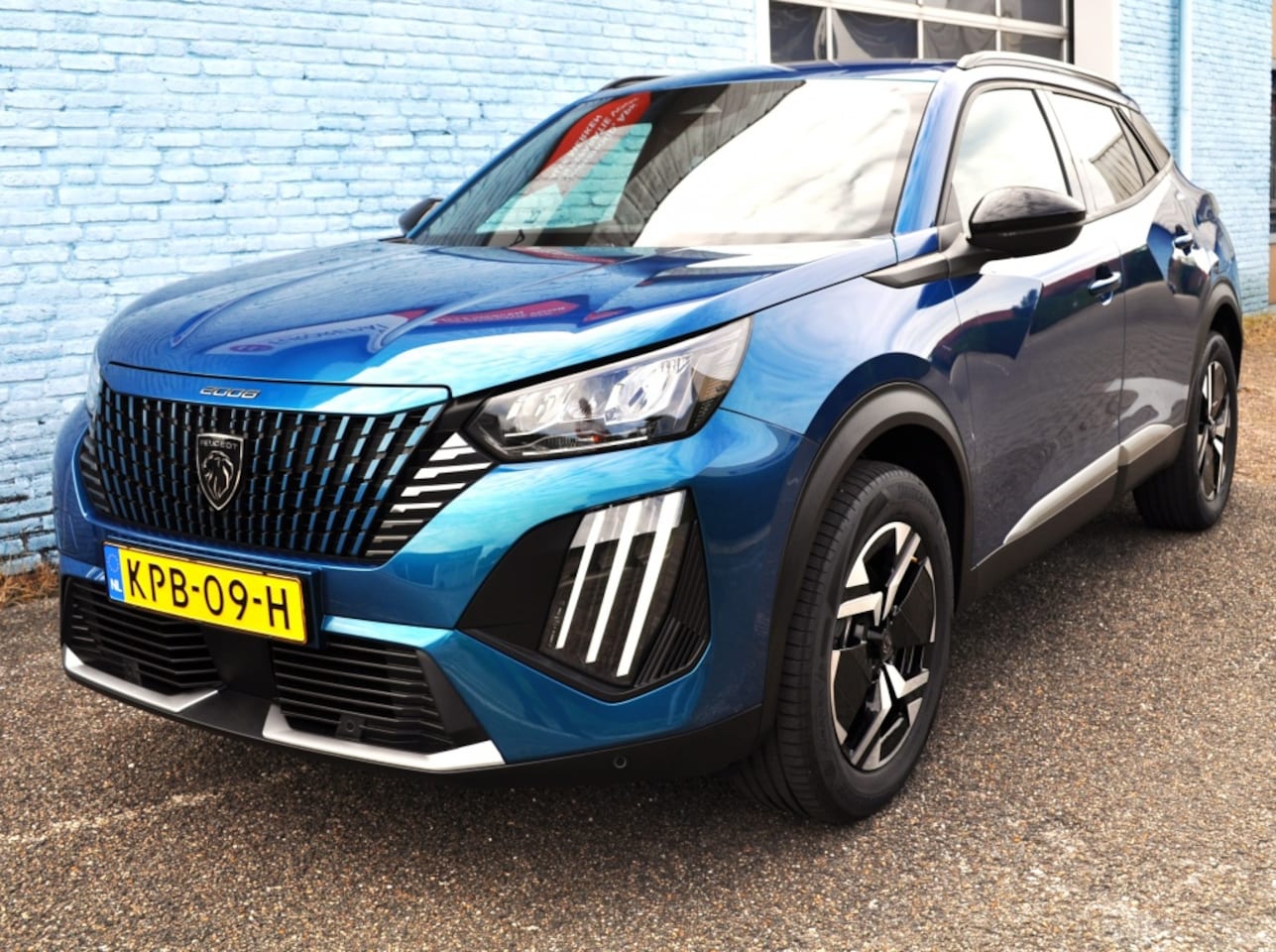 Peugeot 2008 - 1.2 Hyb 145 Allure pdc v+a carplay crc - AutoWereld.nl
