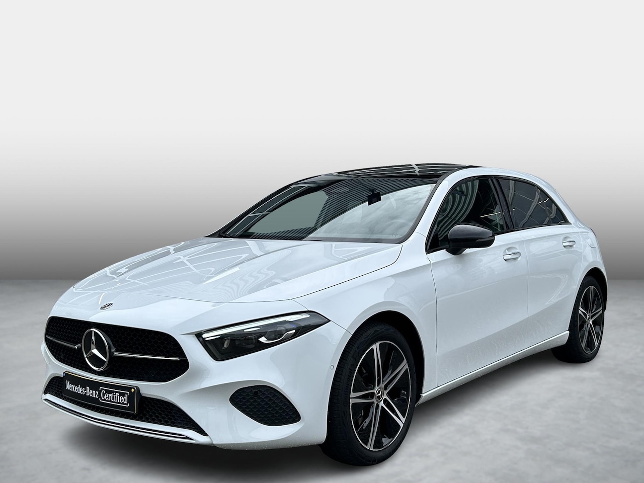 Mercedes-Benz A-klasse - 250 e Luxury | Panoramadak | Achteruitrijcamera | Stoelverwarming | Sfeerverlichting | Dod - AutoWereld.nl