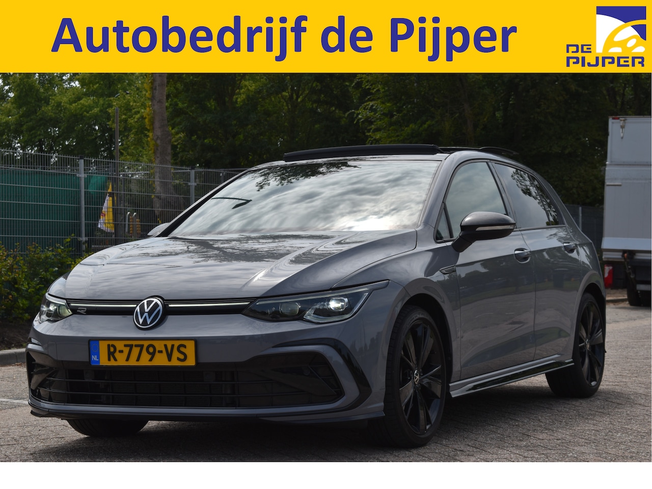 Volkswagen Golf - 2.0 TSI 191 PK 3x R-Line Nardo Grey Winter pakket | Zéér netjes | Open dak | Keyless | Sfe - AutoWereld.nl