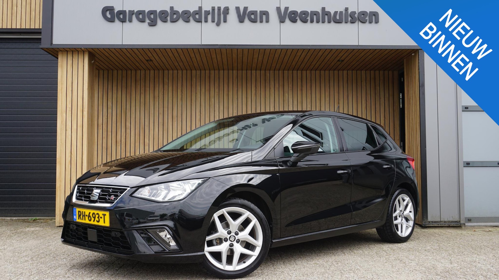 SEAT Ibiza - 1.0 TSI 95PK 5Drs FR Business Intense 17inch LM Navi Adaptive Cruise Control App-Connect S - AutoWereld.nl