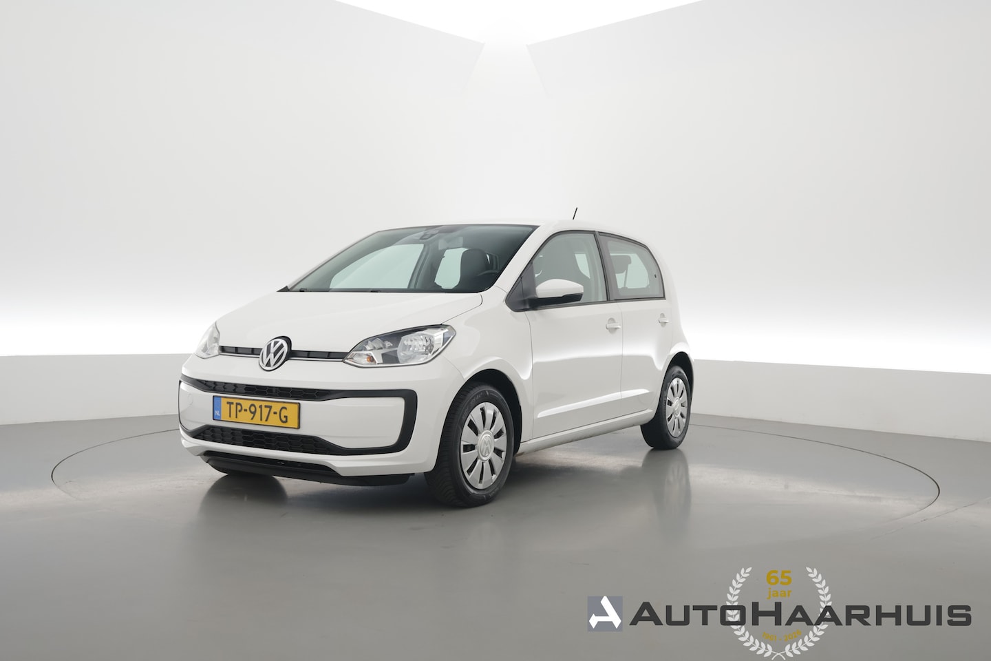 Volkswagen Up! - 1.0 BMT move up! |Rijklaar !| Airco | All Seasons | Bluetooth | Licht-/ Regensensor | - AutoWereld.nl