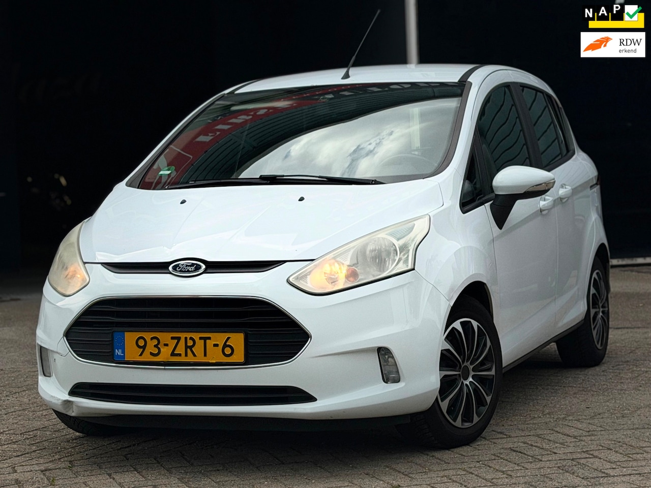 Ford B-Max - 1.0 EcoBoost Style AIRCO/AUX/USB | LEUKE FAMILIEAUTO ! - AutoWereld.nl