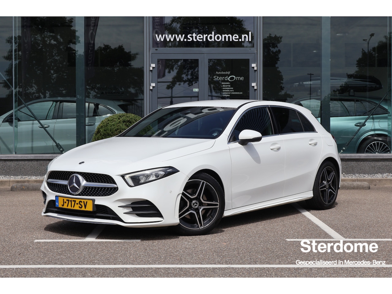 Mercedes-Benz A-klasse - 180 Business Solution AMG l Automaat l Camera l Tempomaat l Stoelverwarming l Led High Per - AutoWereld.nl