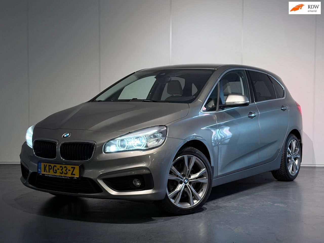 BMW 2-serie Active Tourer - 225i AUT /Clima/Cruise/PDC/Leer/NAVI/BOTS/Xenon/LMV - AutoWereld.nl