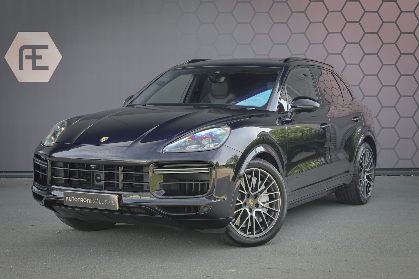 Porsche Cayenne - 4.0 Turbo | BURMESTER | SUÉDE HEMEL | STOELKOELING/VERWARMING | STUURVERWARMING | PANORAMA - AutoWereld.nl
