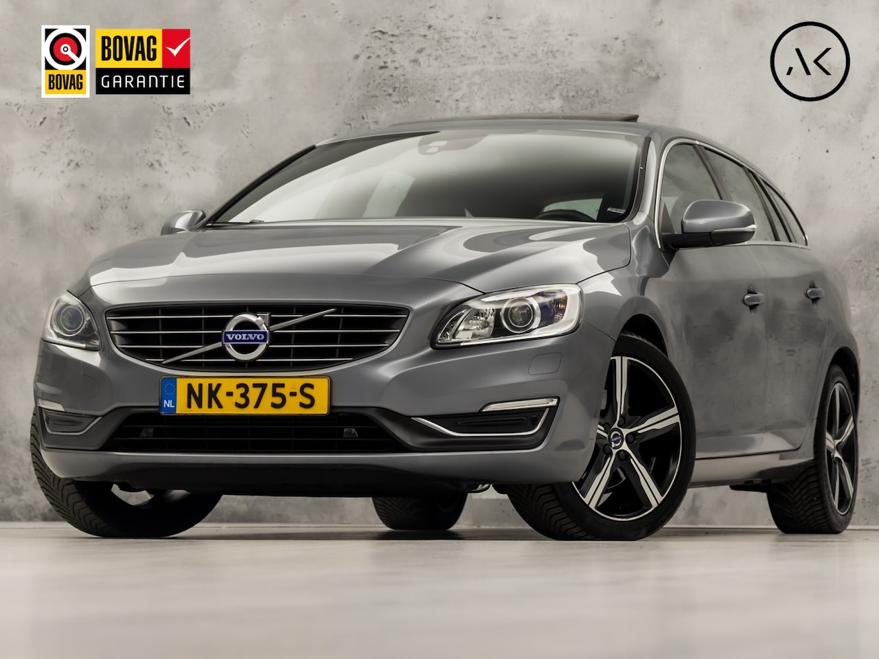 Volvo V60 - 2.0 T3 Nordic+ 152Pk (SCHUIFDAK, NAVIGATIE, MEMORY SEAT, LEDER, STOELVERWARMING, SPORTSTOE - AutoWereld.nl