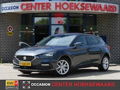 SEAT Leon - 1.0 TSI 110pk Style Business Intense | LED | ACC | Camera | Carplay |