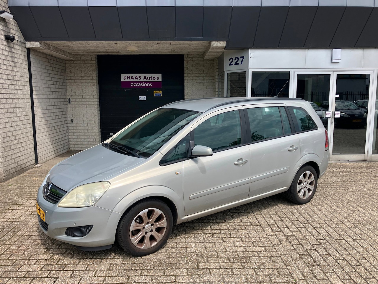 Opel Zafira - 1.8 Temptation / 7 PERSOONS / EXPORT / MOTOR OK / ALU VELGEN - AutoWereld.nl