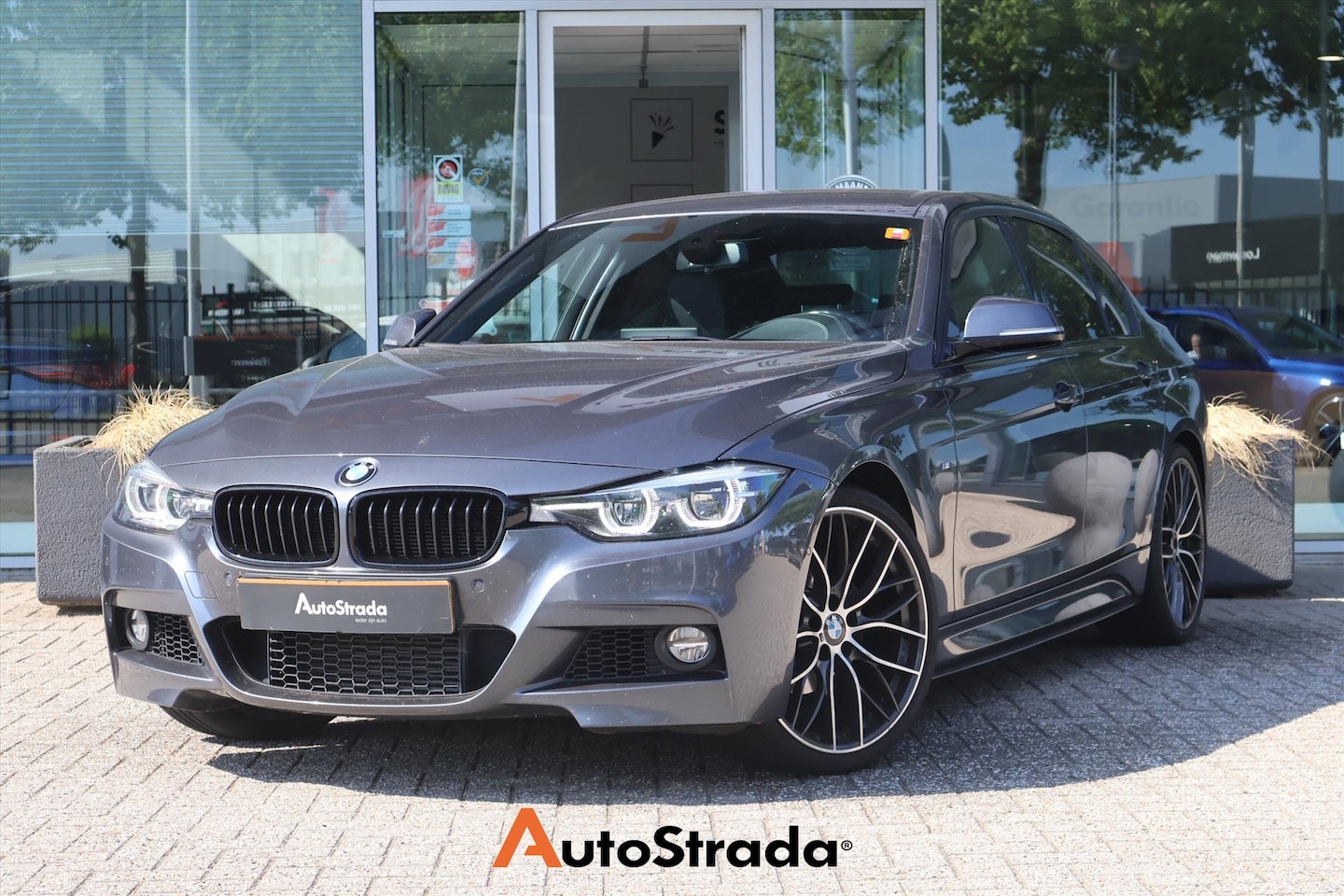 BMW 3-serie - (f30) 318i M-Sport | Cruise | Camera | Climate | Stoelverwarming | Navigatie | Carplay - AutoWereld.nl