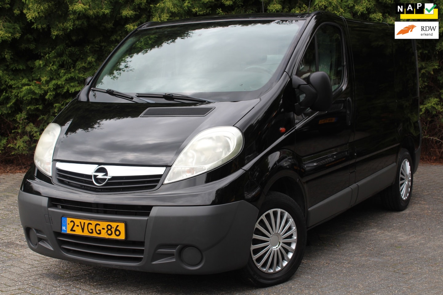 Opel Vivaro - 2.0 CDTI L1H1 90PK | Airco | Trekhaak | Betimmering - AutoWereld.nl