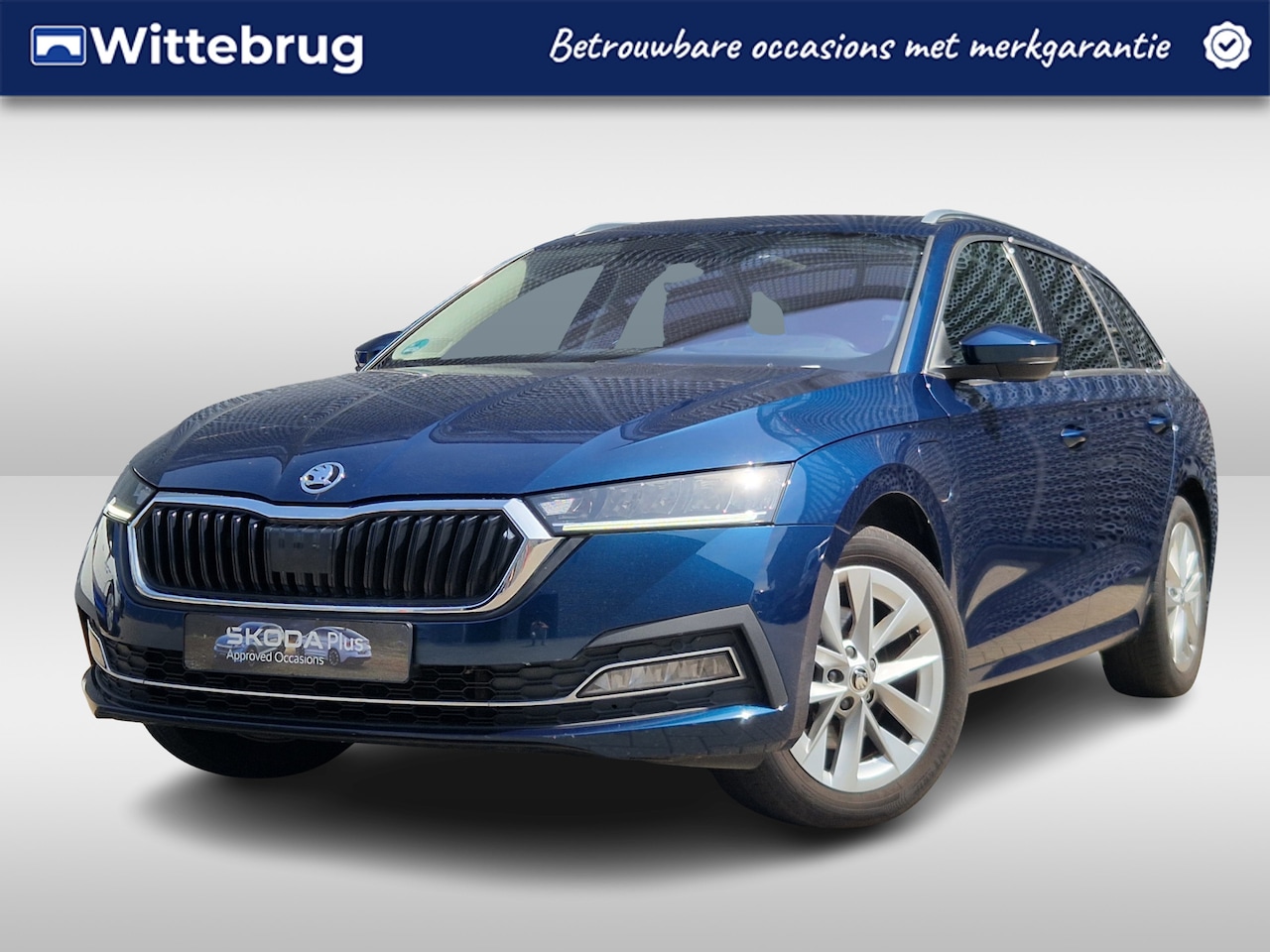 Skoda Octavia Combi - 1.4 TSI iV PHEV Business Edition / SK / 17" / Pano / Haak+ / Memory / HUD - AutoWereld.nl