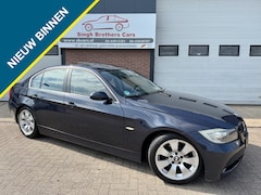 BMW 3-serie - 320i High EXE CRUIS CAMERA DAK NAVI EXPORT