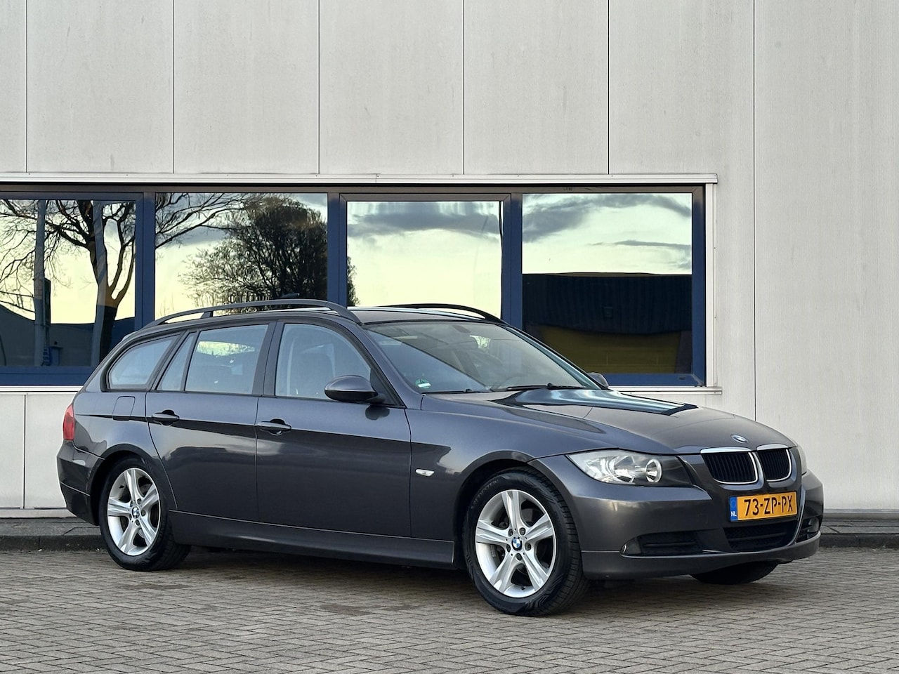 BMW 3-serie Touring - 320i l Nieuwe APK l Cruise l Airco l - AutoWereld.nl