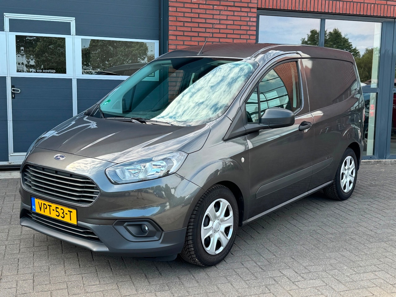 Ford Transit Courier - 1.5 TDCI Trend Duratorq S&S - AutoWereld.nl