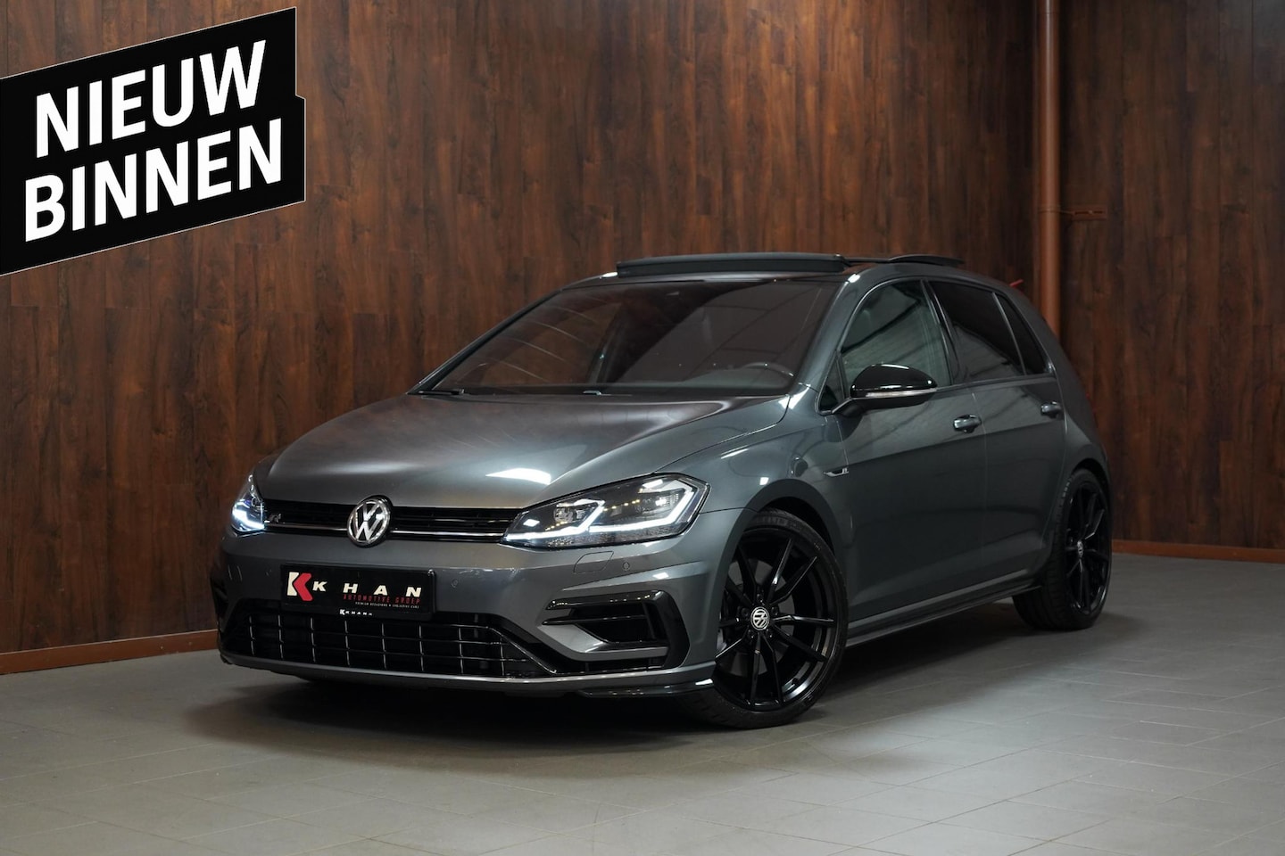 Volkswagen Golf - 2.0 TSI 4Motion R BOMVOL|AKRA||MEMORY| - AutoWereld.nl