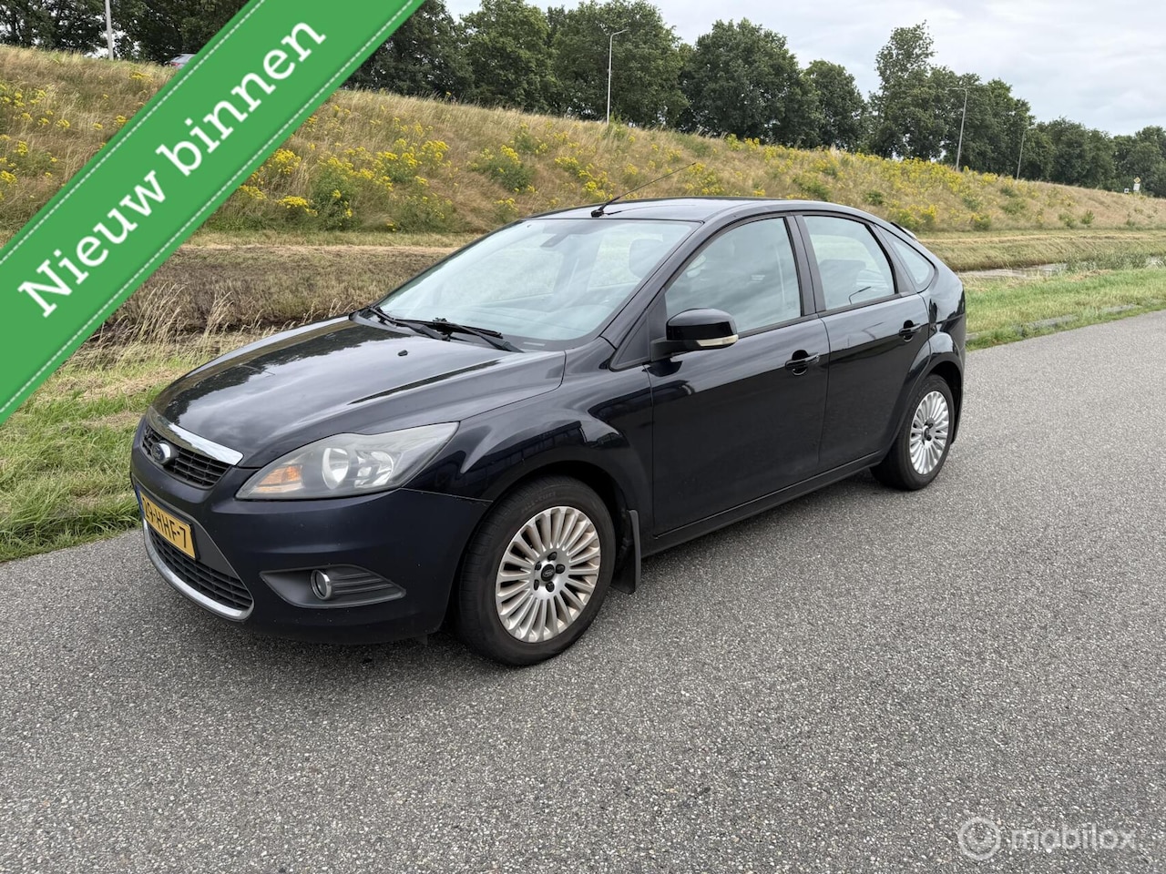 Ford Focus - 1.8 Ghia Flexi Fuel met apk - AutoWereld.nl