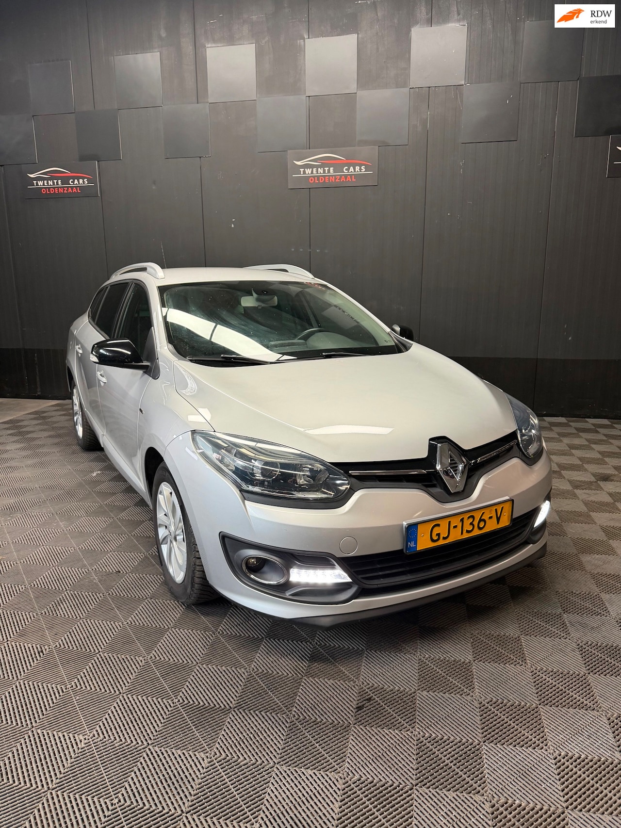 Renault Mégane Estate - 1.2 TCe Limited | Clima | Cruise | Led | - AutoWereld.nl