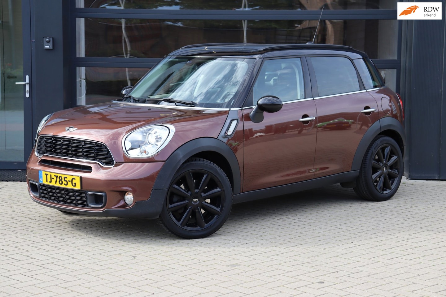 MINI Countryman - 1.6 Cooper S ALL4 Chili | 184 PK | Pano | Stoelverwarming | Clima | Cruise | Navi | Sensor - AutoWereld.nl