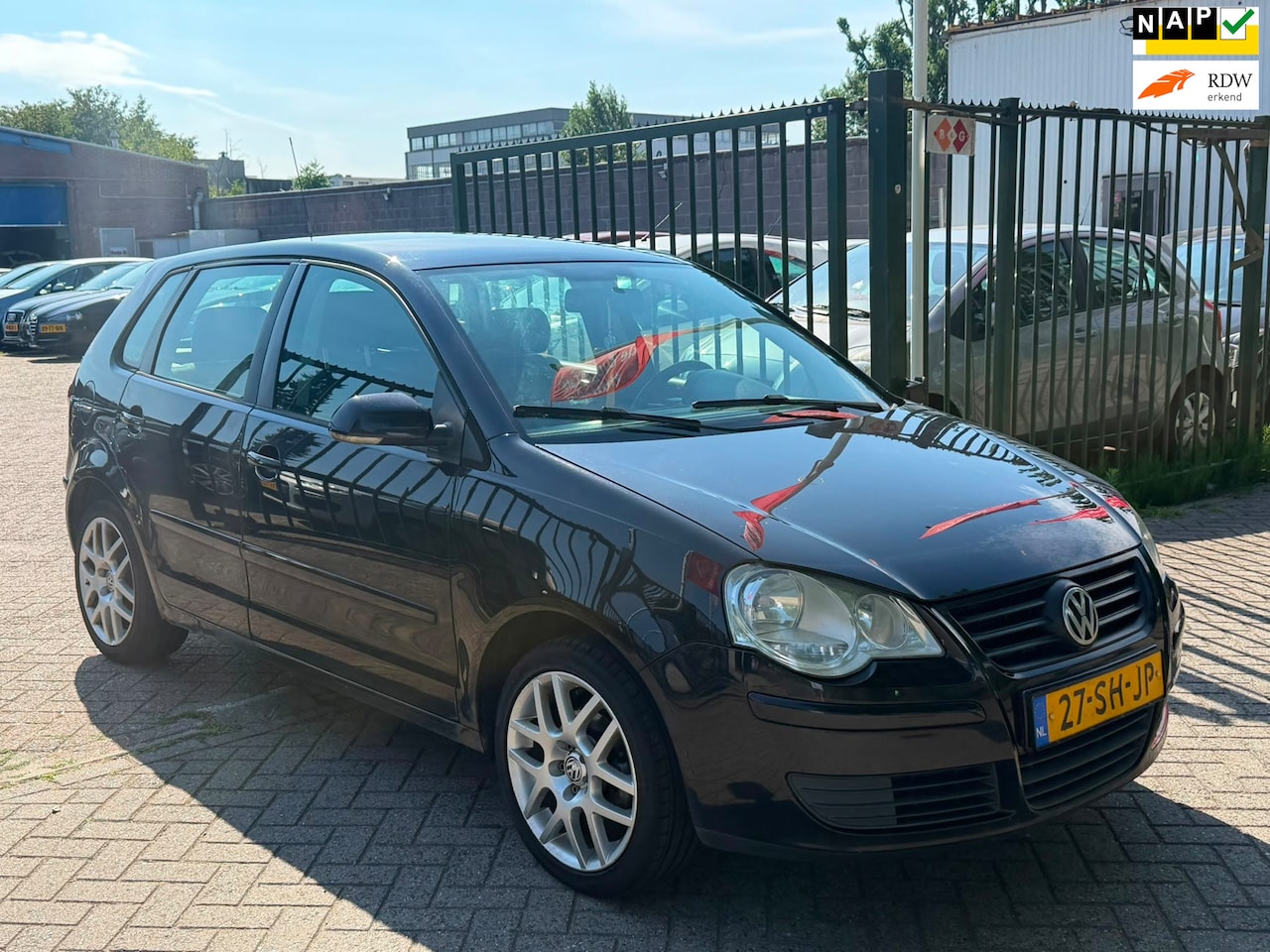 Volkswagen Polo - 1.4-16V Comfortline Airco elektrische ramen cv op afs - AutoWereld.nl