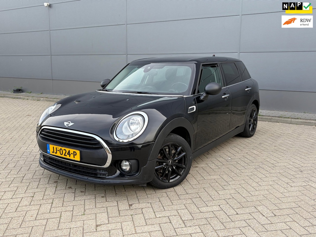 MINI Clubman - 1.5 One Business|Clima|Cruise|Pdc|Lmv - AutoWereld.nl