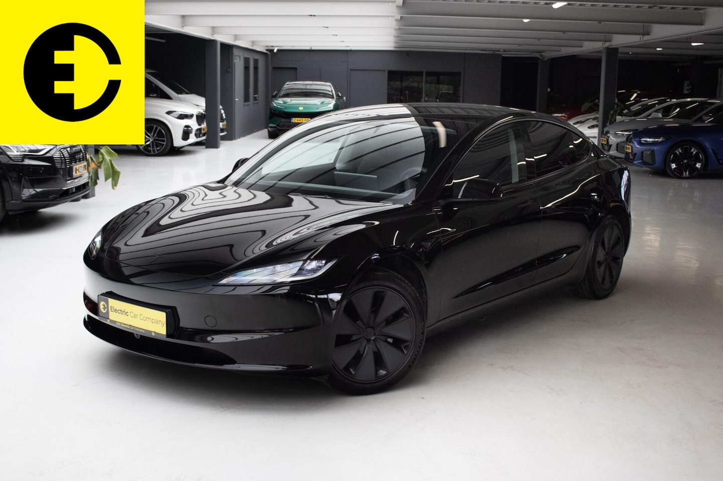 Tesla Model 3 - Long Range RWD Long Range RWD 78 kWh | Stoelverkoeling | Highland | 250KW Snelladen - AutoWereld.nl