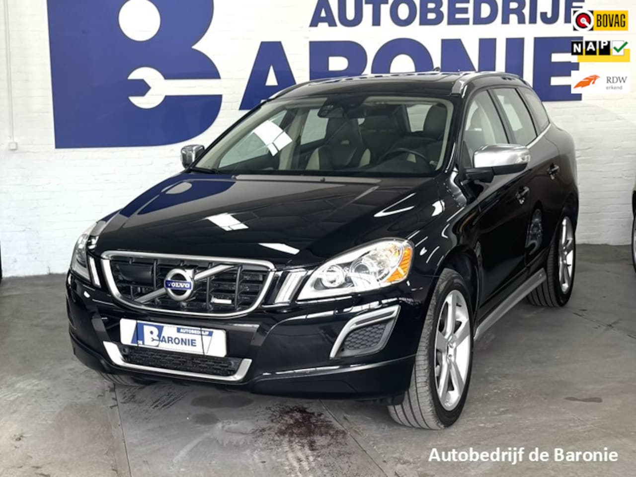 Volvo XC60 - 2.4 D5 AWD R-Design, bliss adpative cruise - AutoWereld.nl