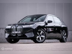 BMW iX - xDrive40 High Executive 77 kWh | Trekhaak | Panorama | Laser LED | HUD | alcantara | Deale