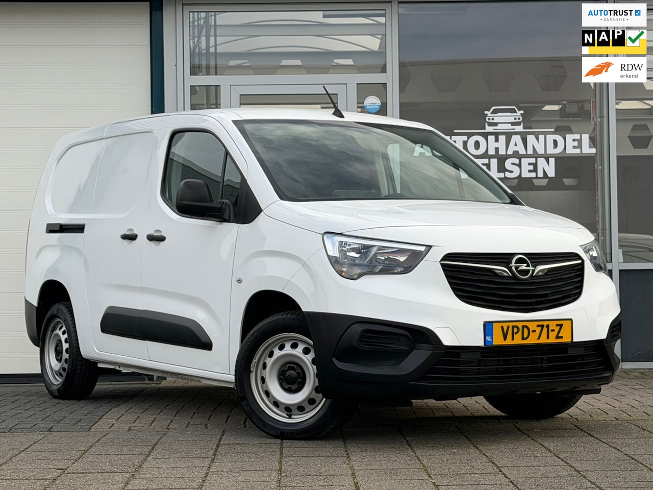 Opel Combo - 1.5D L2H1 Edition NL auto Lage Km - AutoWereld.nl