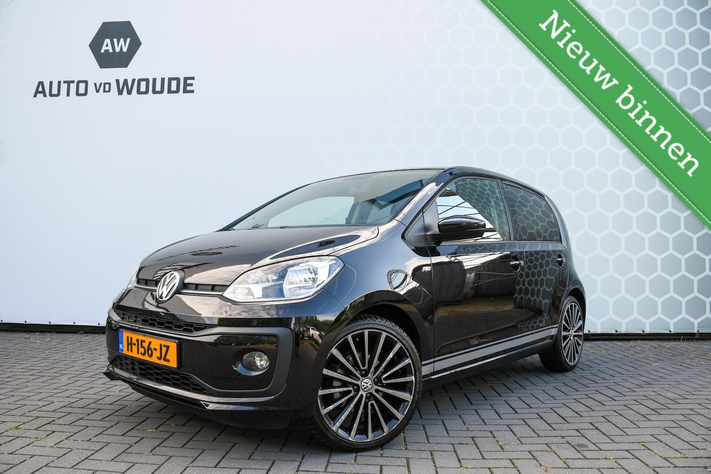 Volkswagen Up! - 1.0 BMT high up! R-line Stoelverwarming Airco - AutoWereld.nl