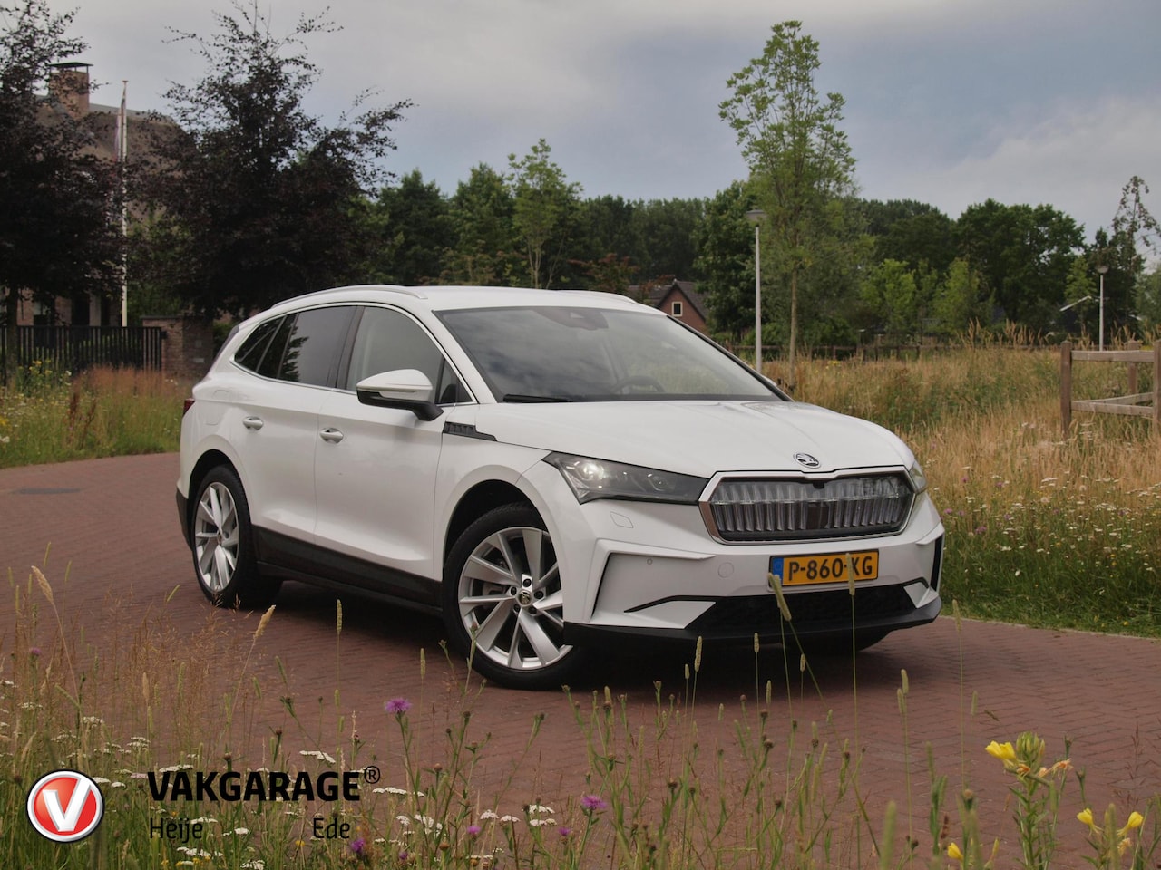 Skoda Enyaq iV - 80 | SOH 91% | Camera | Trekhaak | ACC | Sfeerverlichting | Matrix-LED | Leer | - AutoWereld.nl