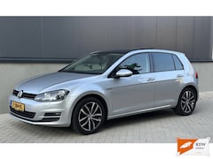 Volkswagen Golf - 1.4 TSI 150 PK Pano Multimedia Stoelver