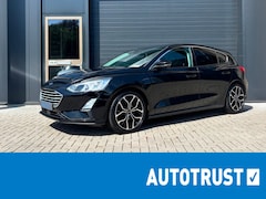 Ford Focus - 125pk Business Edition NAVI | STOEL + STUURVERWARMING | CARPLAY | TREKHAAK | CRUISE CONTRO