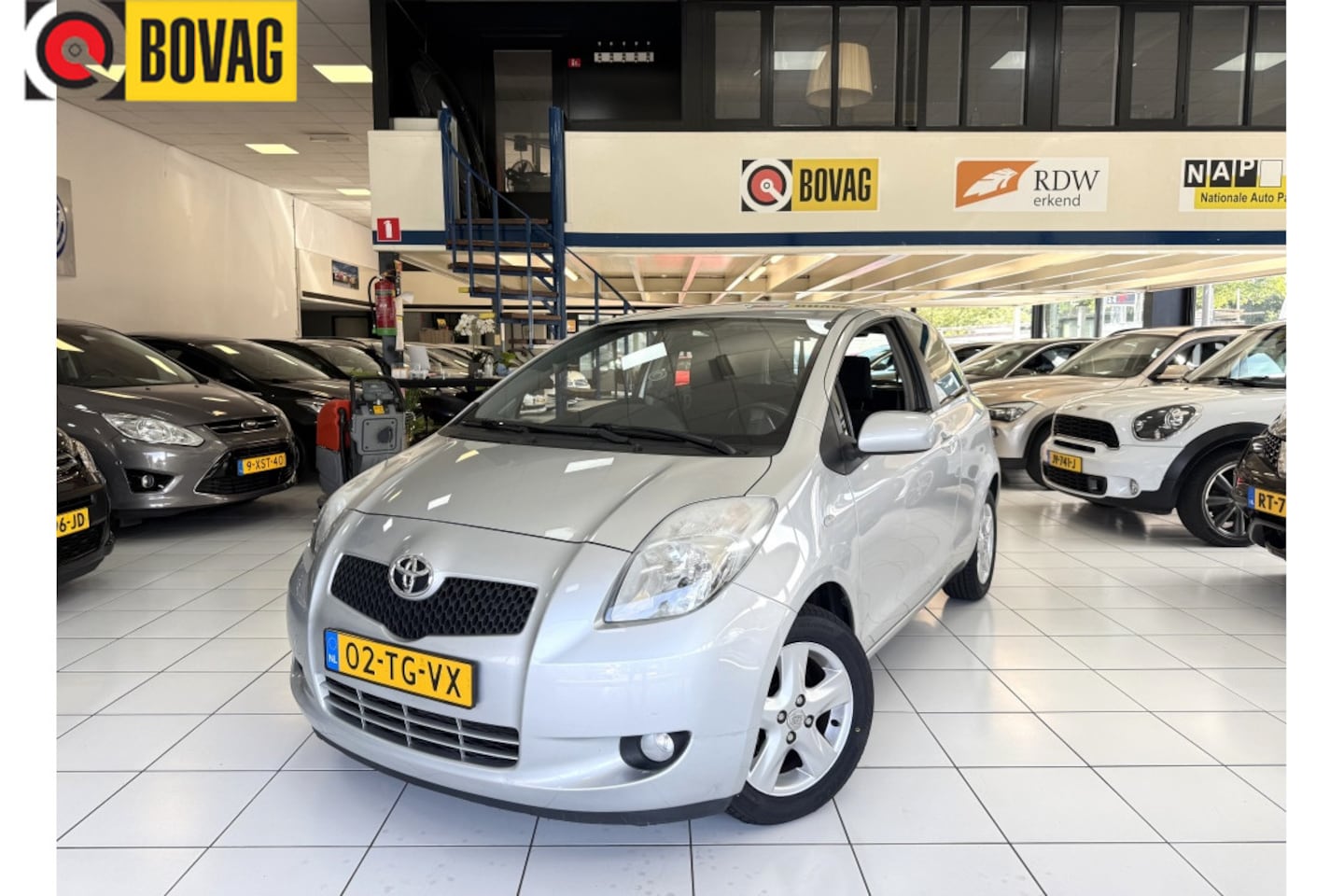Toyota Yaris - 1.3 VVTi Luna MMT Automaat Airco Bovag Garantie - AutoWereld.nl